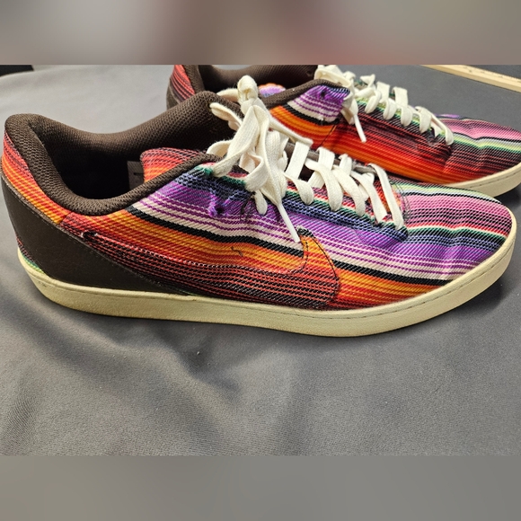 Size 11 - Nike Kobe 8 NSW Lifestyle LE Mexican Blanket Sneaker - Picture 10 of 10